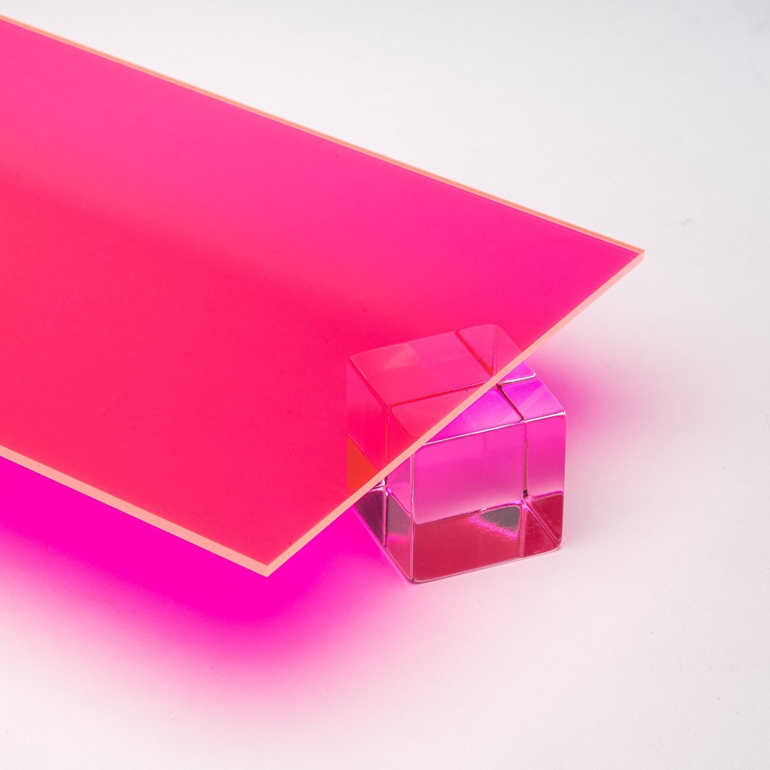 Pink Fluorescent Acrylic Sheet Pink Fluorescent Acrylic Sheet