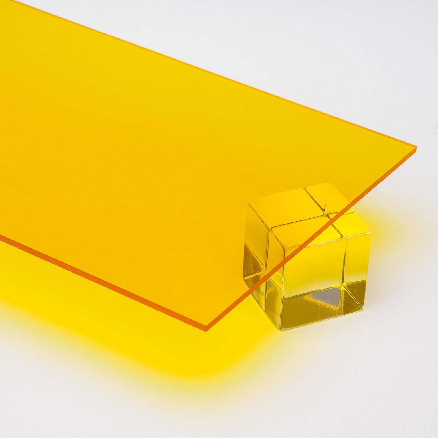 Yellow Transparent Acrylic Sheet Yellow Transparent Acrylic Sheet